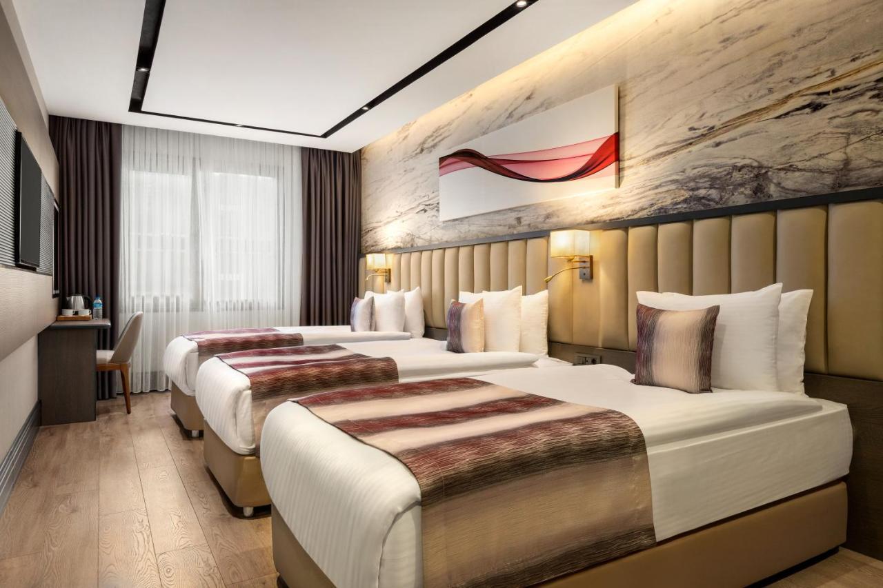 Hotel Ramada By Wyndham Istanbul Umraniye Esterno foto